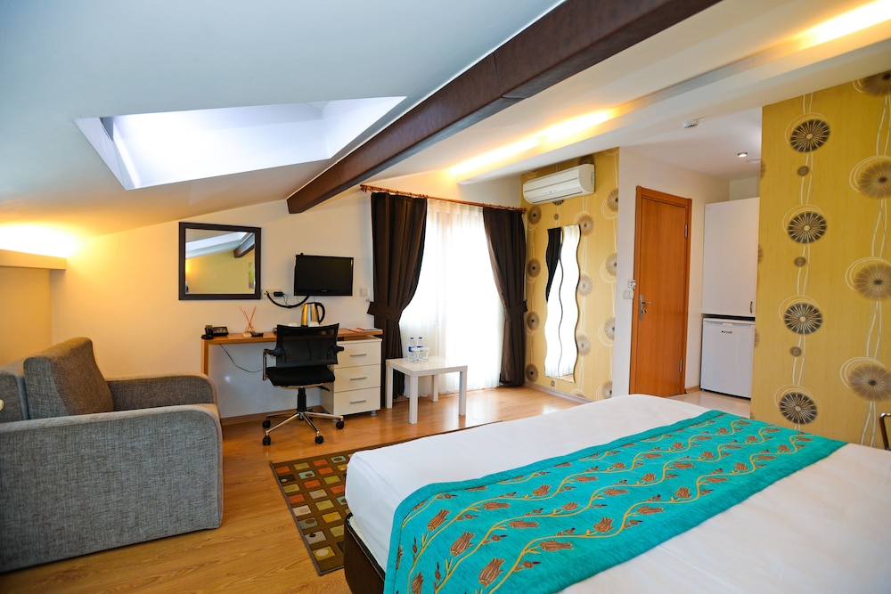 Retropera Hotel 1