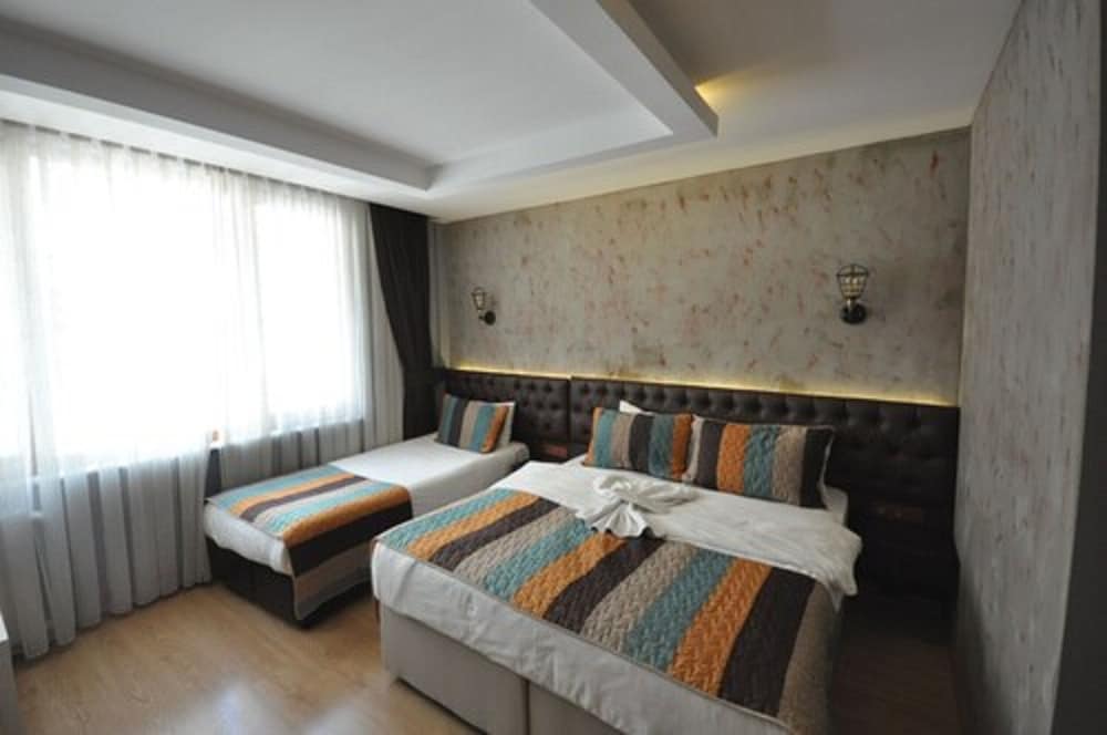 Retropera Hotel 19