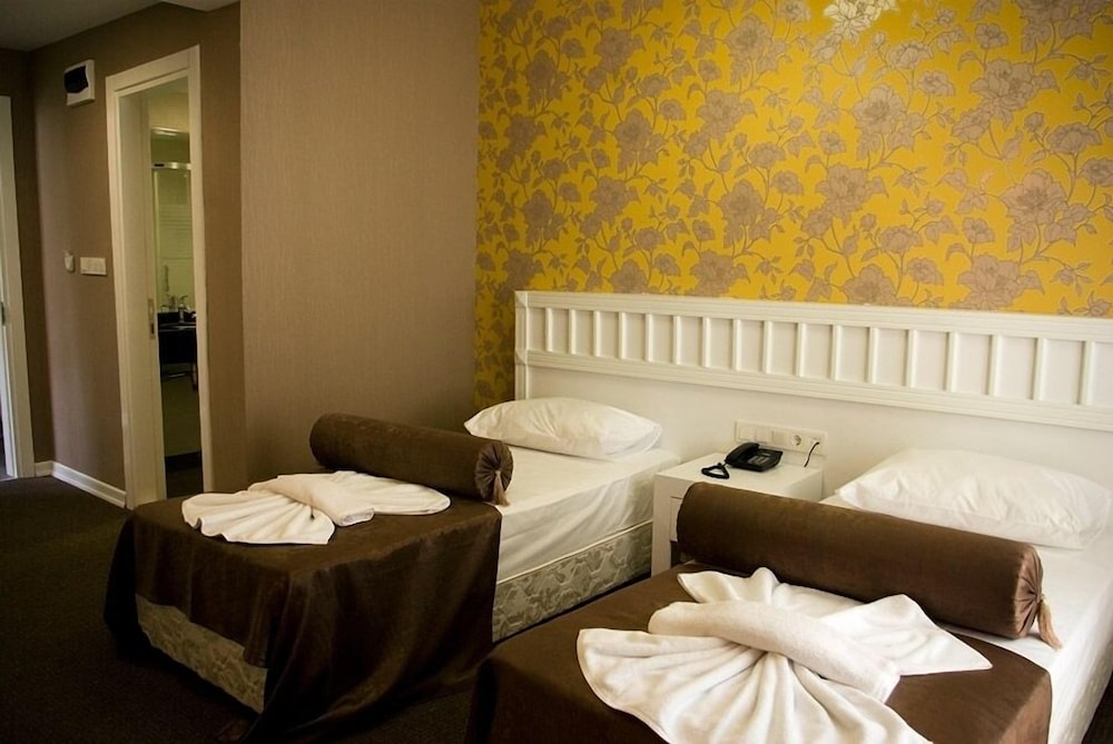 Blue Marine Hotel 8
