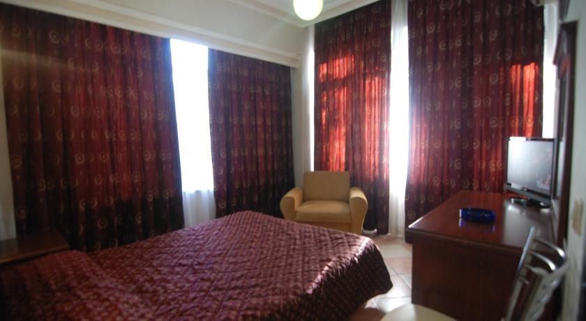Temiz Otel 12