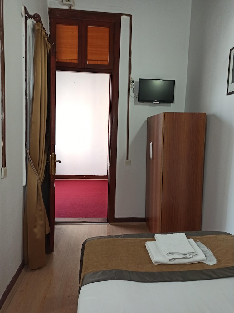 Konak Hotel Kaleici 10