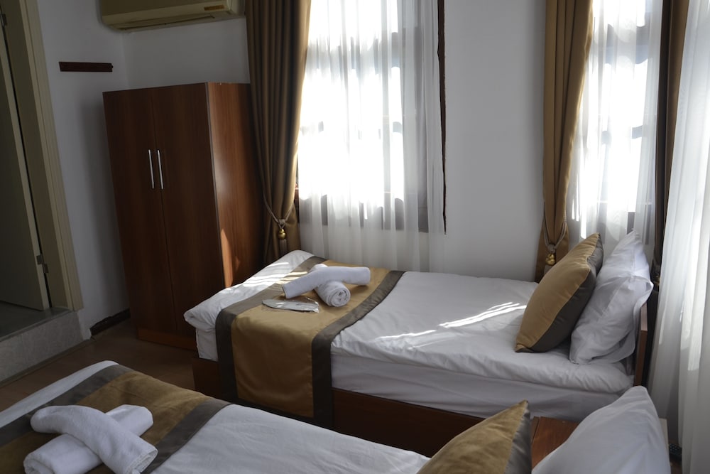 Konak Hotel Kaleici 20