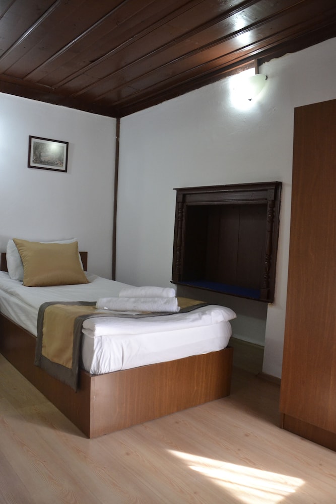 Konak Hotel Kaleici 24