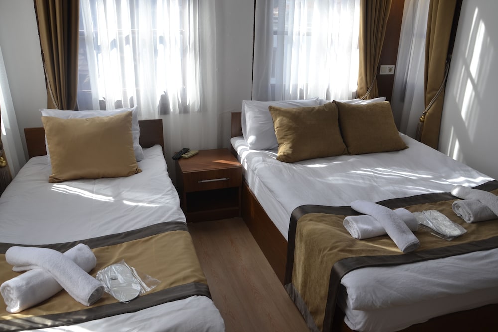 Konak Hotel Kaleici 21