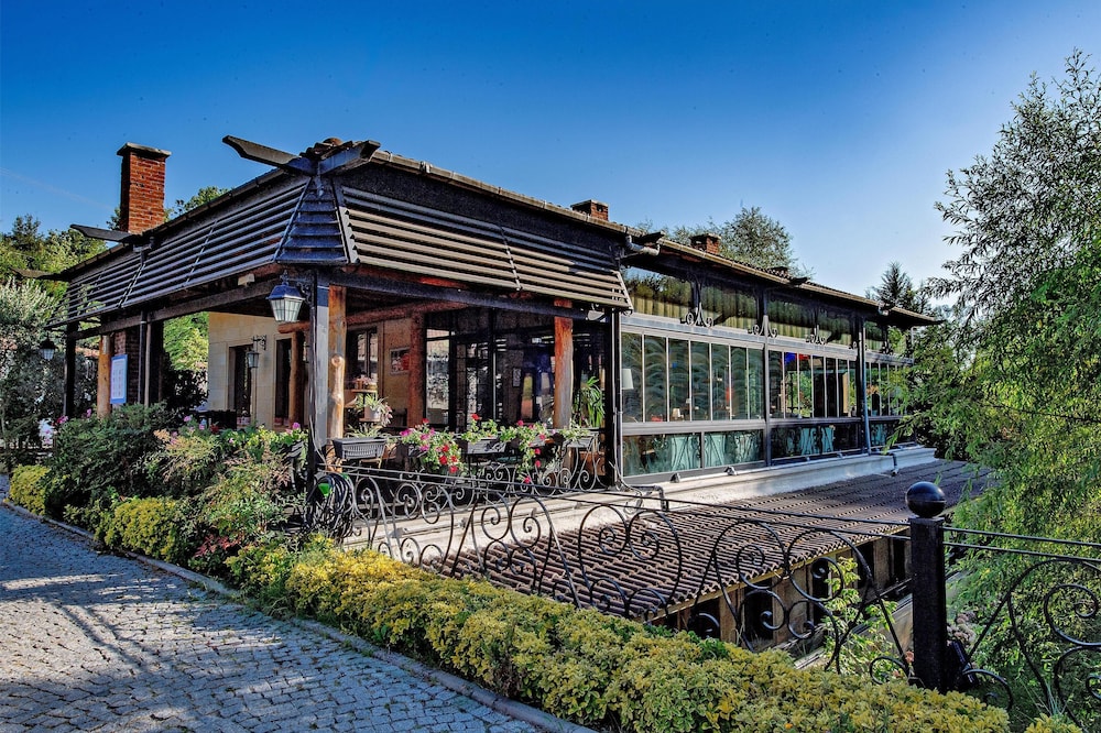 Wineport Lodge Agva 23