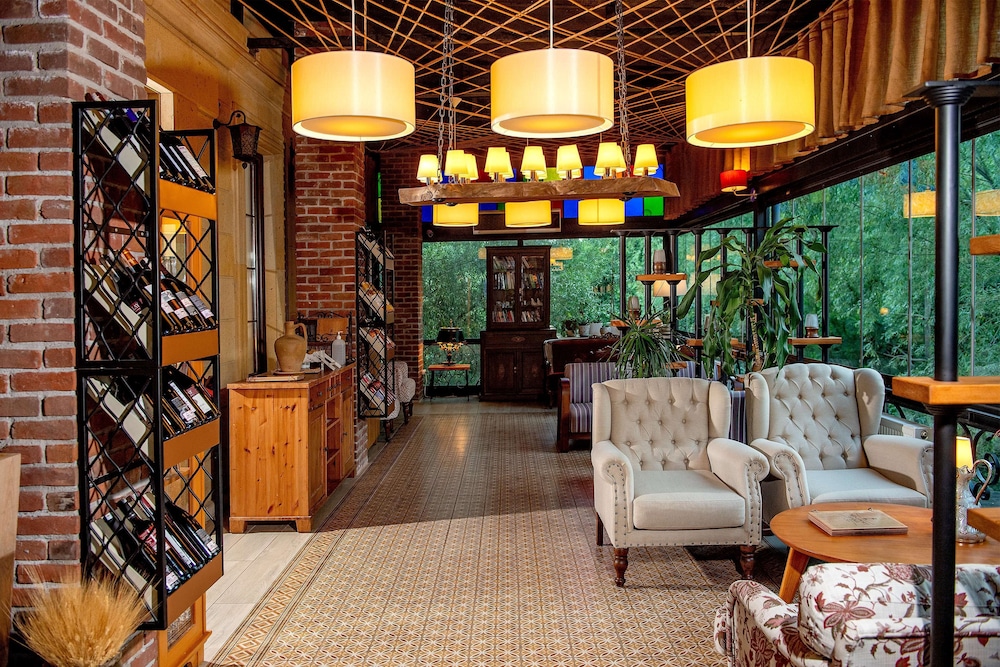 Wineport Lodge Agva 13