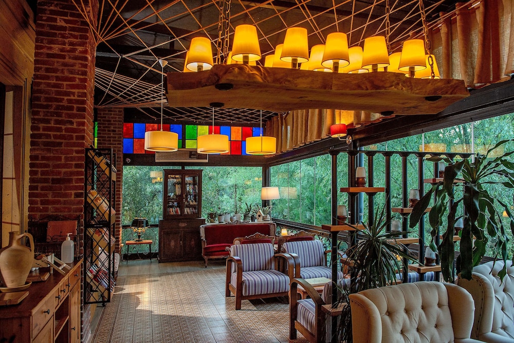 Wineport Lodge Agva 12