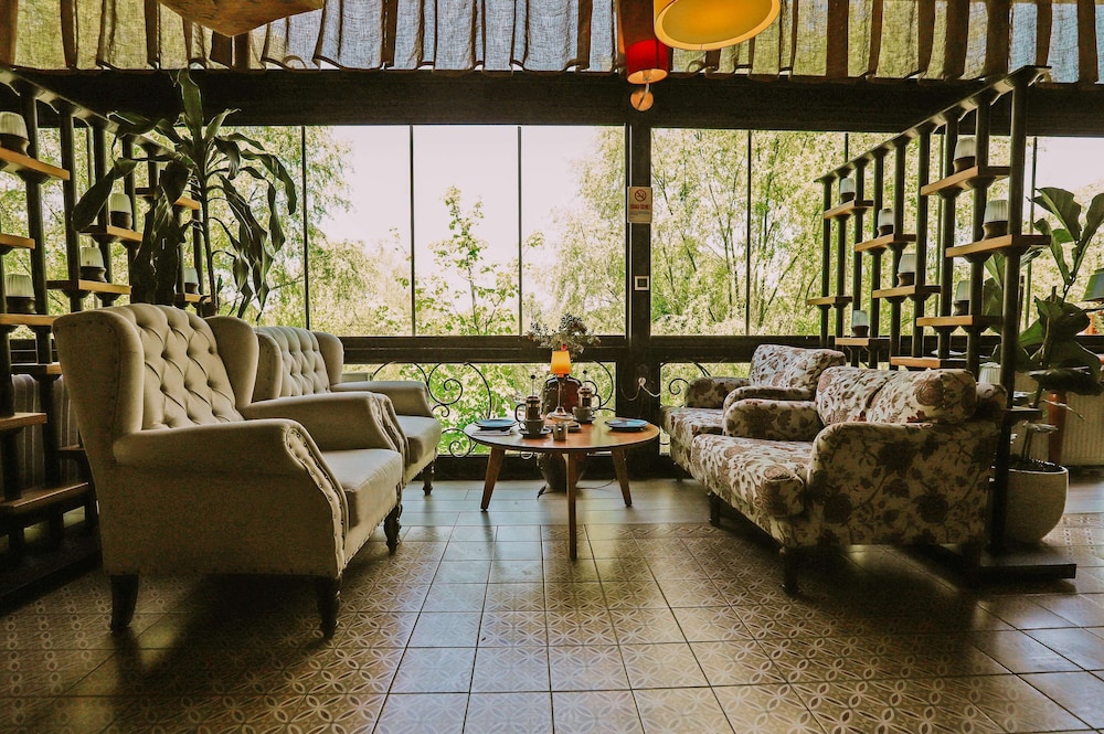 Wineport Lodge Agva 16