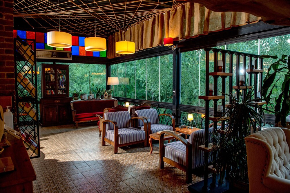 Wineport Lodge Agva 9
