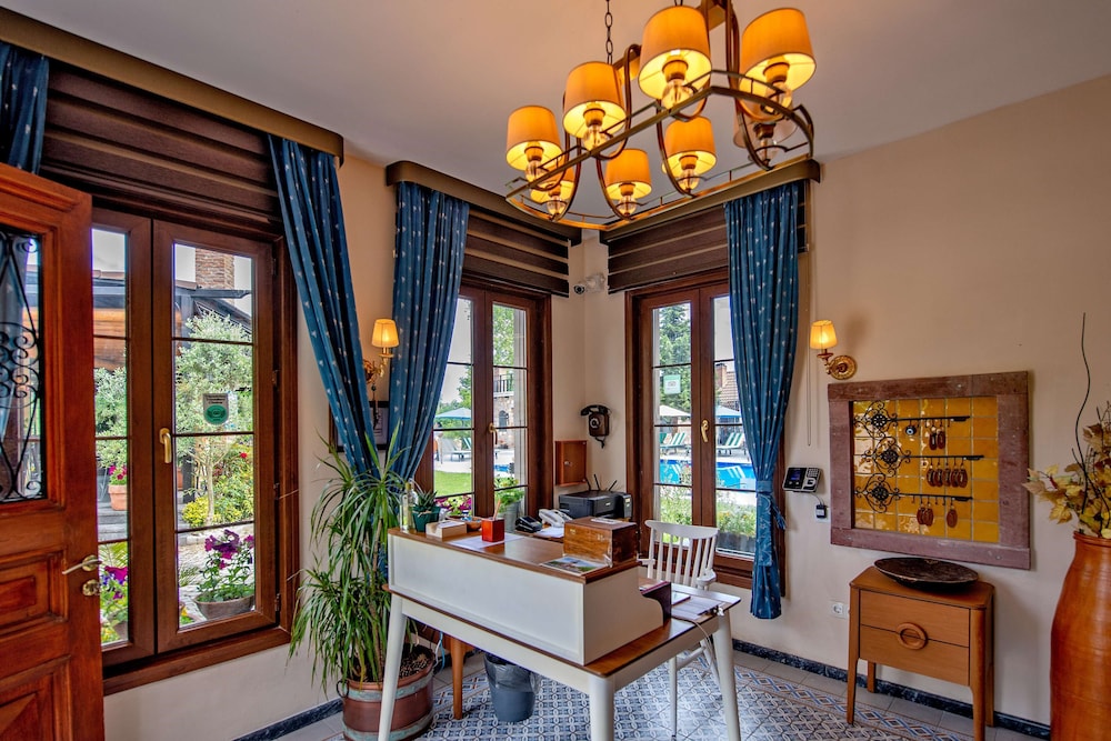 Wineport Lodge Agva 19
