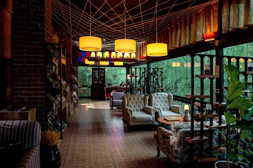 Wineport Lodge Agva 3
