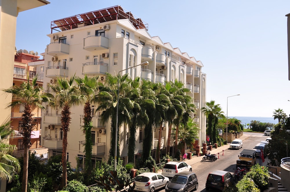 Belle Ocean Apart Hotel 1