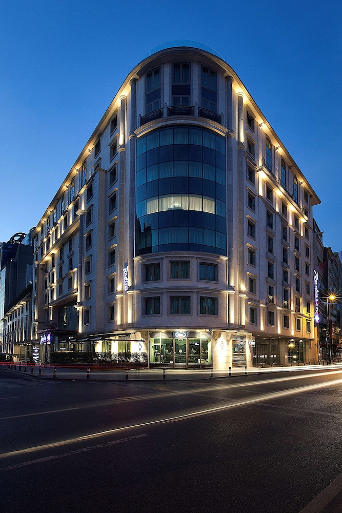 Radisson Blu Hotel Istanbul Sisli 1