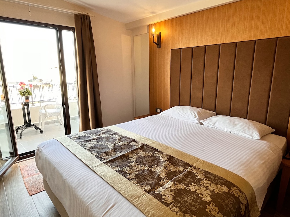 Aren Suites 21