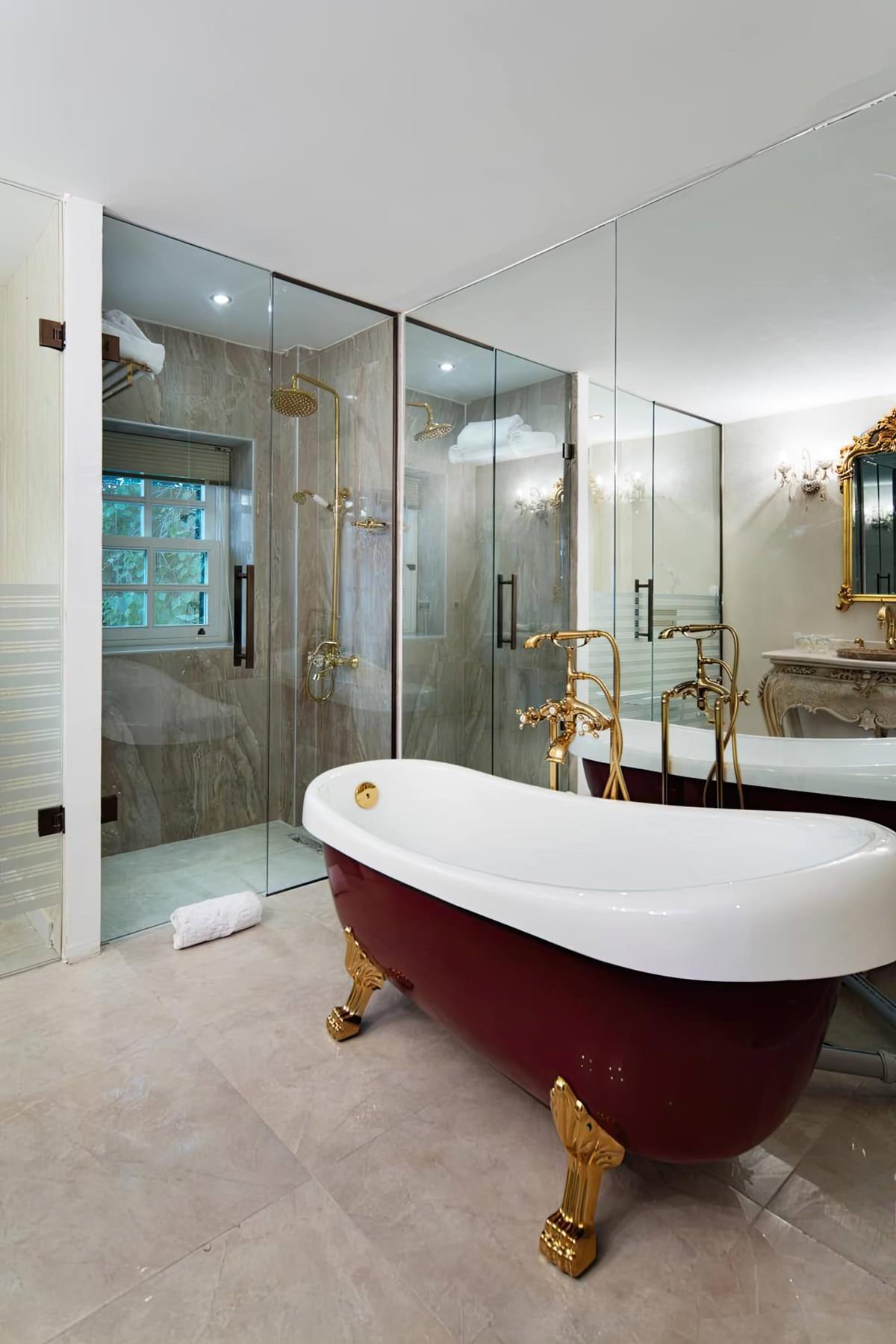 Elegance East Hotel 24