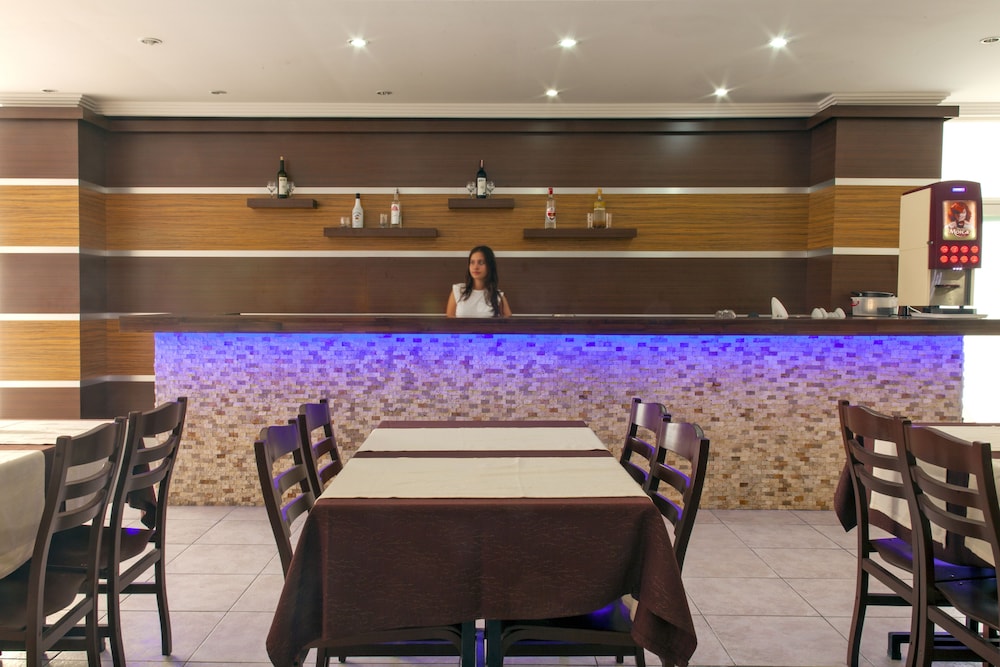 Kleopatra Aytur Apart 8