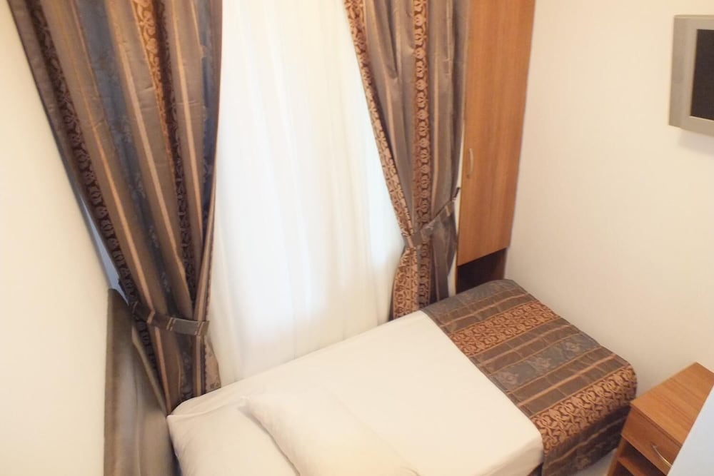 Ayyildizlar Otel 16