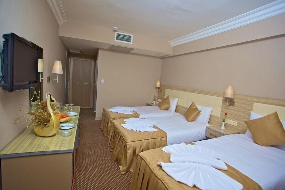 Emin Hotel 9