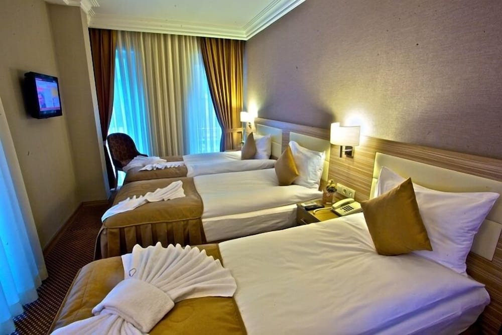 Emin Hotel 7