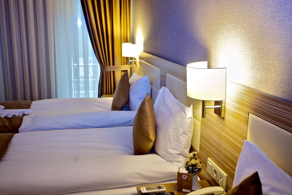 Emin Hotel 19