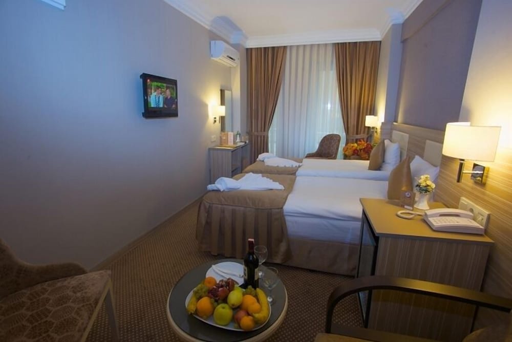 Emin Hotel 3
