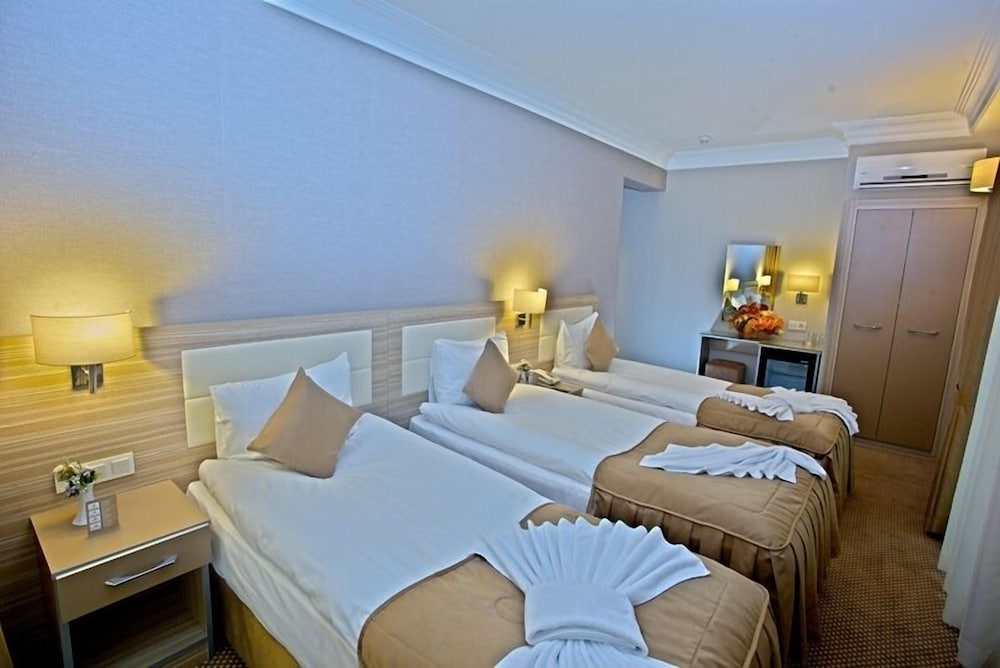 Emin Hotel 10