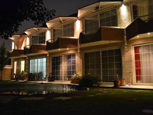 Aloha Luxury Apartments 1