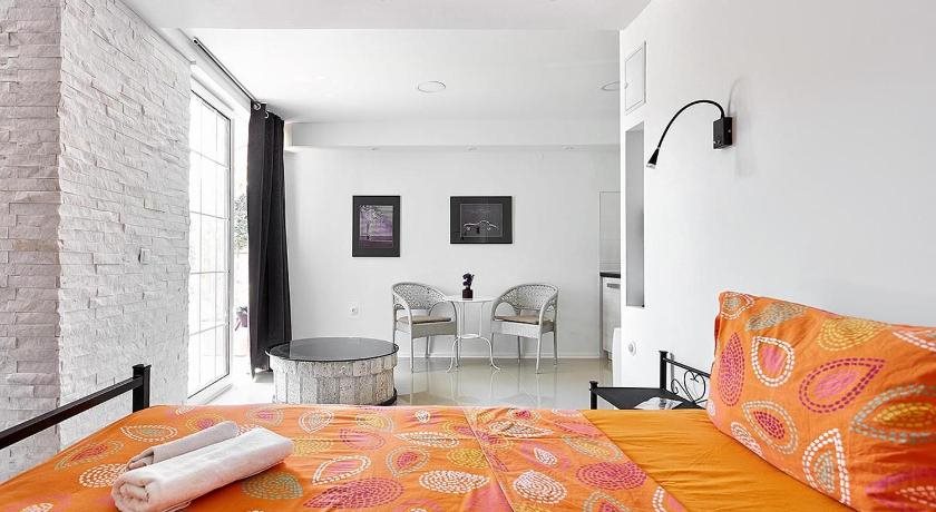 Aloha Luxury Apartments 21