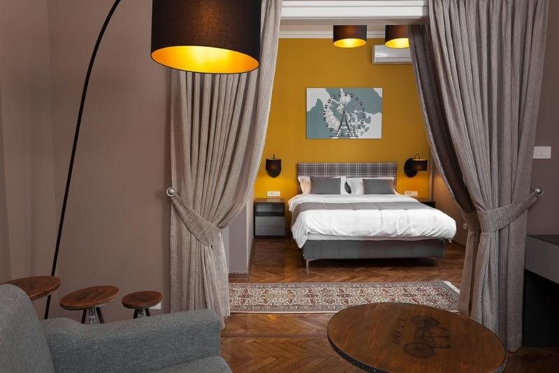 London Bed & Breakfast 13