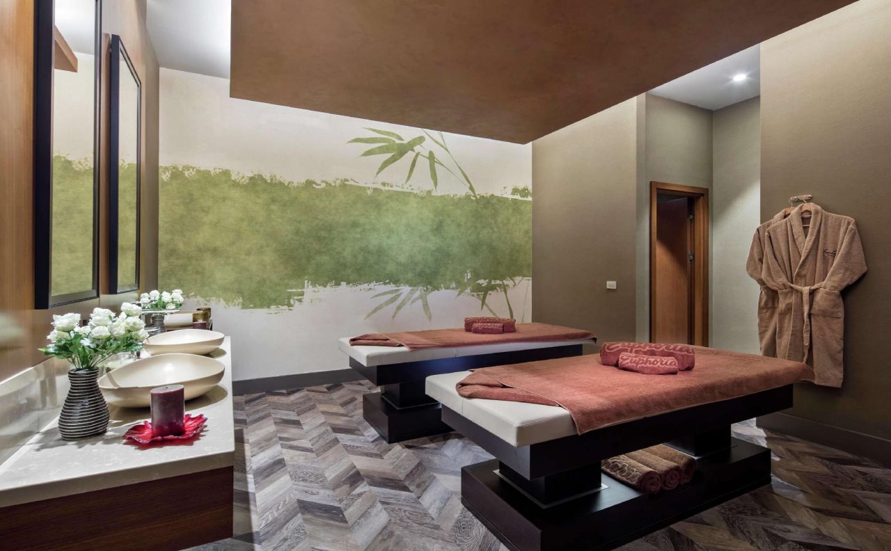 Doubletree by Hilton Skopje 13