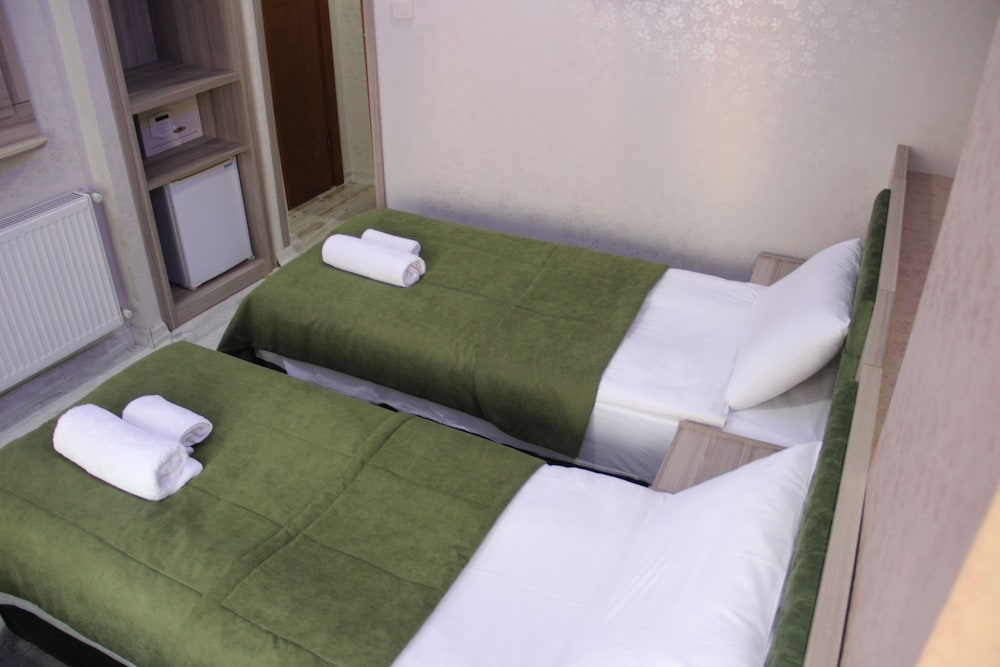 Kaya Madrid Hotel 21