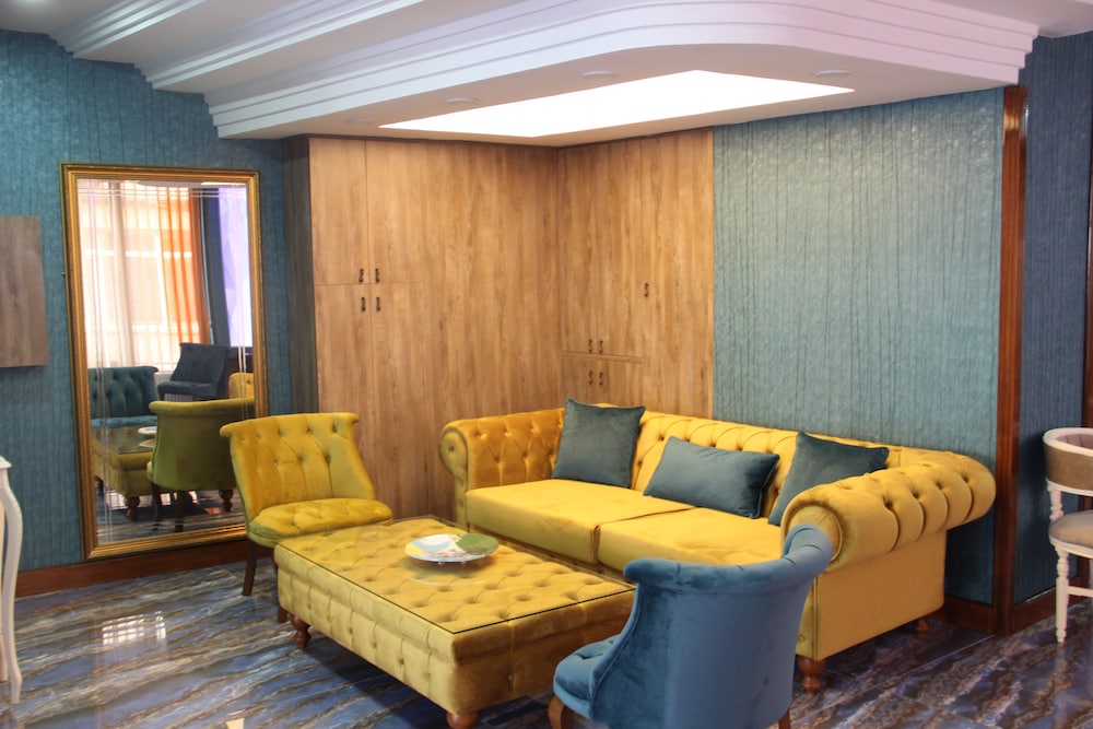 Kaya Madrid Hotel 7