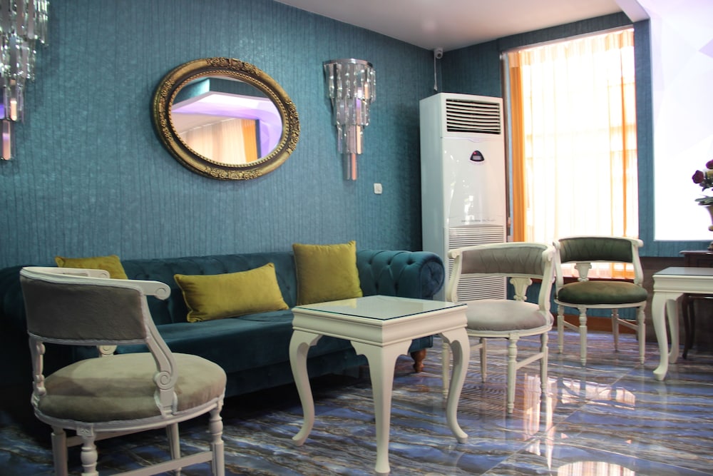 Kaya Madrid Hotel 5