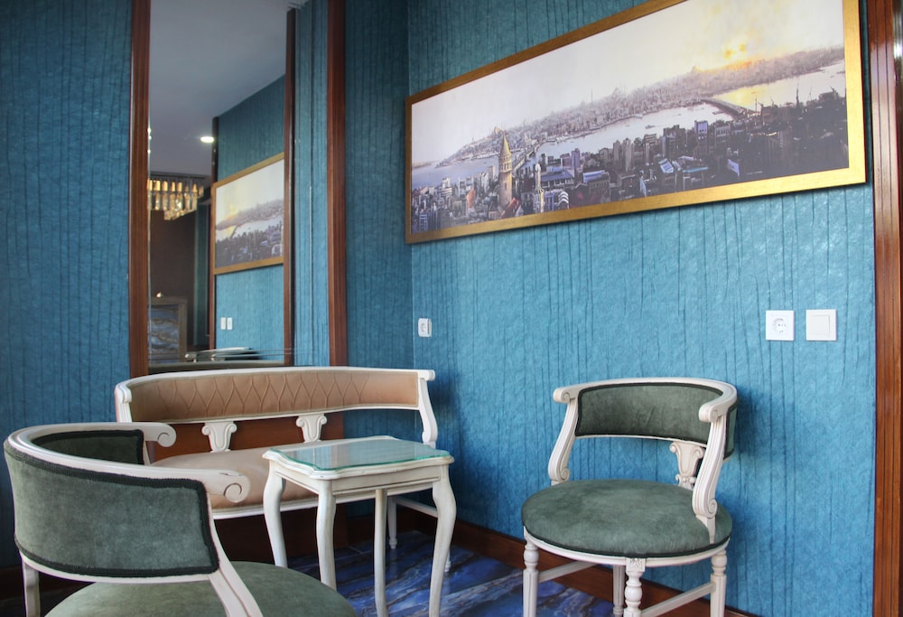 Kaya Madrid Hotel 9