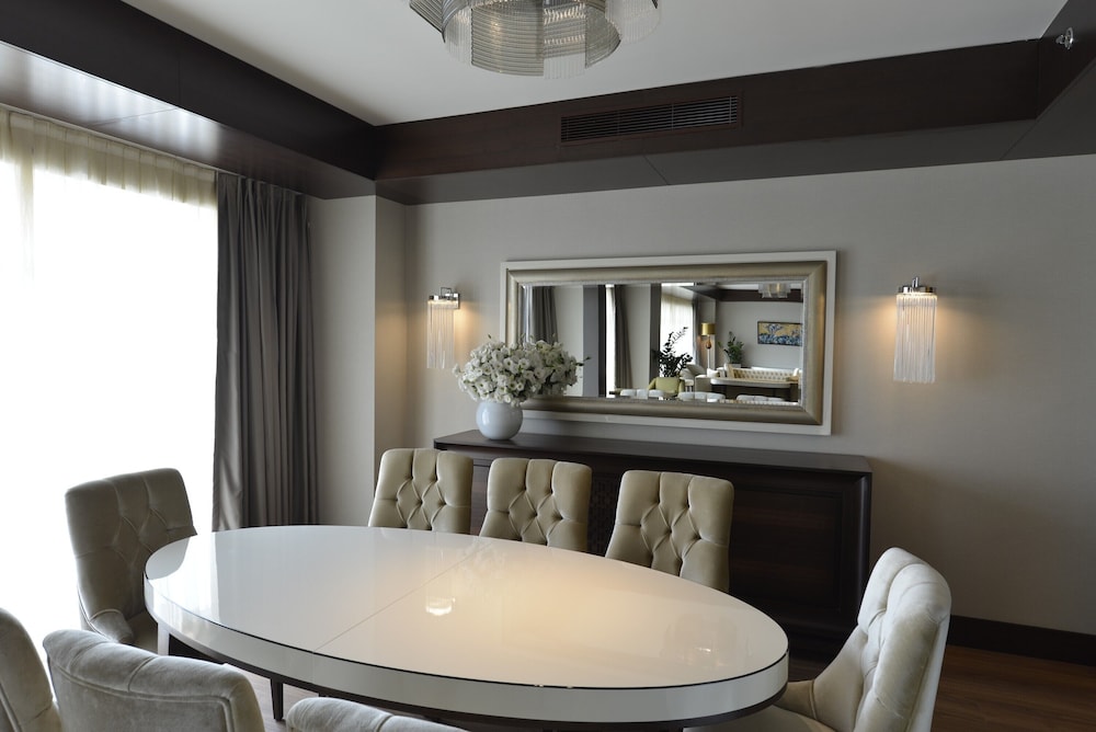 Wyndham Grand Istanbul Europe 16