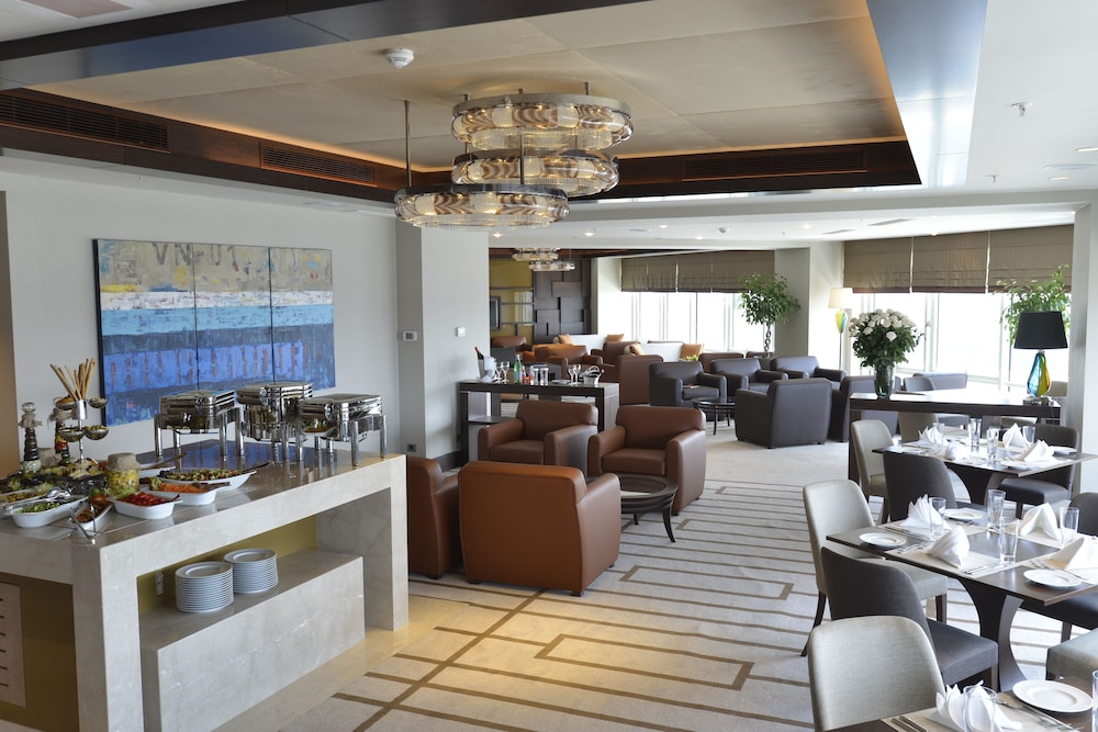Wyndham Grand Istanbul Europe 8