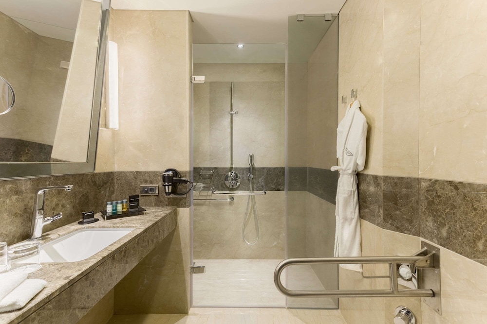 Wyndham Grand Istanbul Europe 20