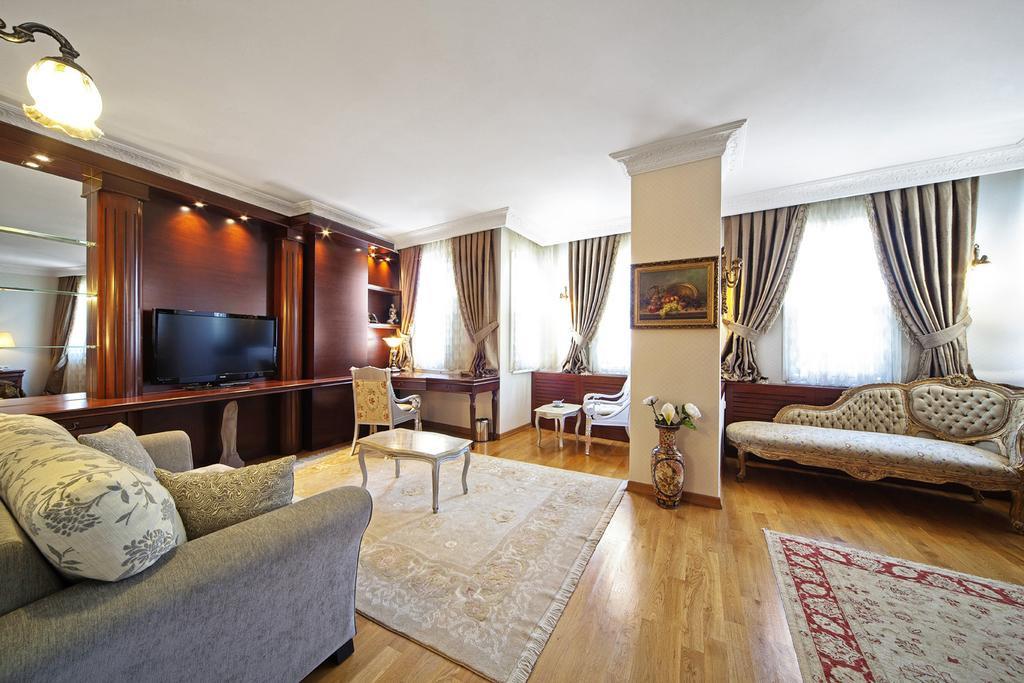 Dilhayat Kalfa Hotel 21