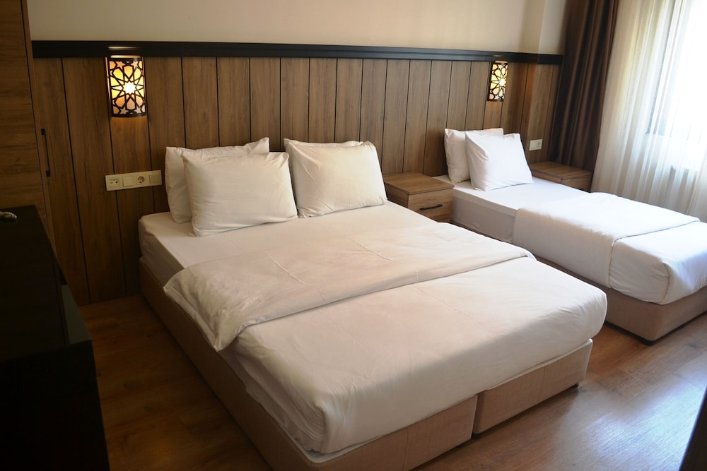 Istanbul Comfort 18