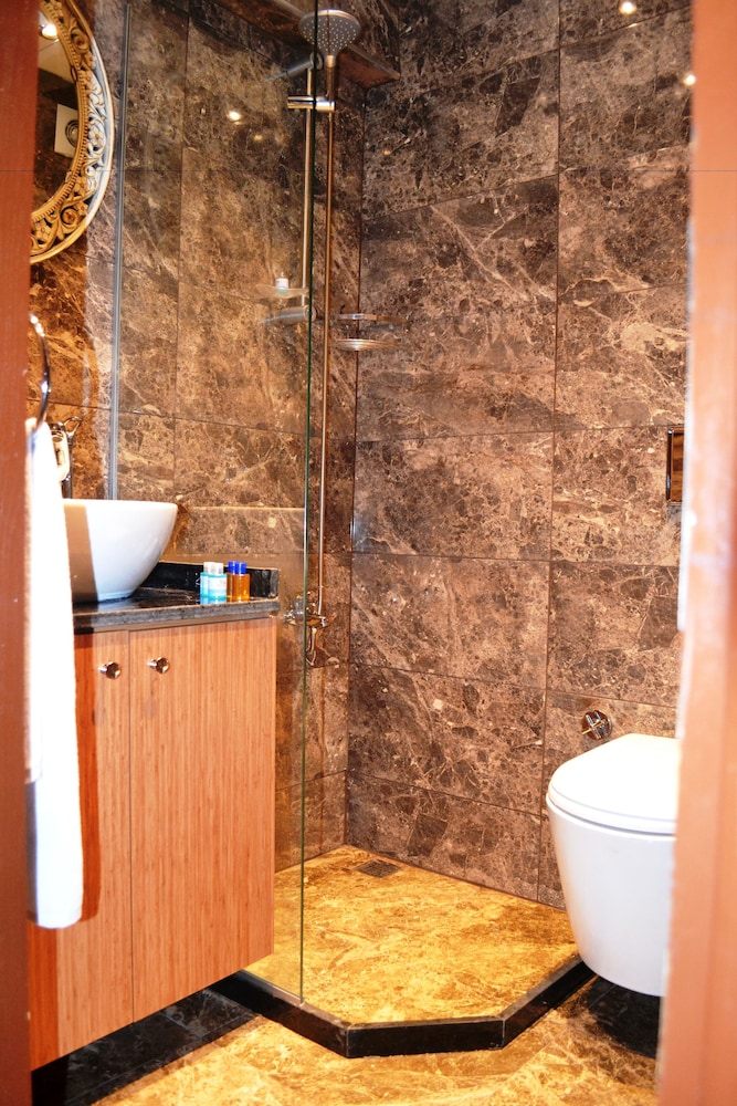 Istanbul Comfort 6