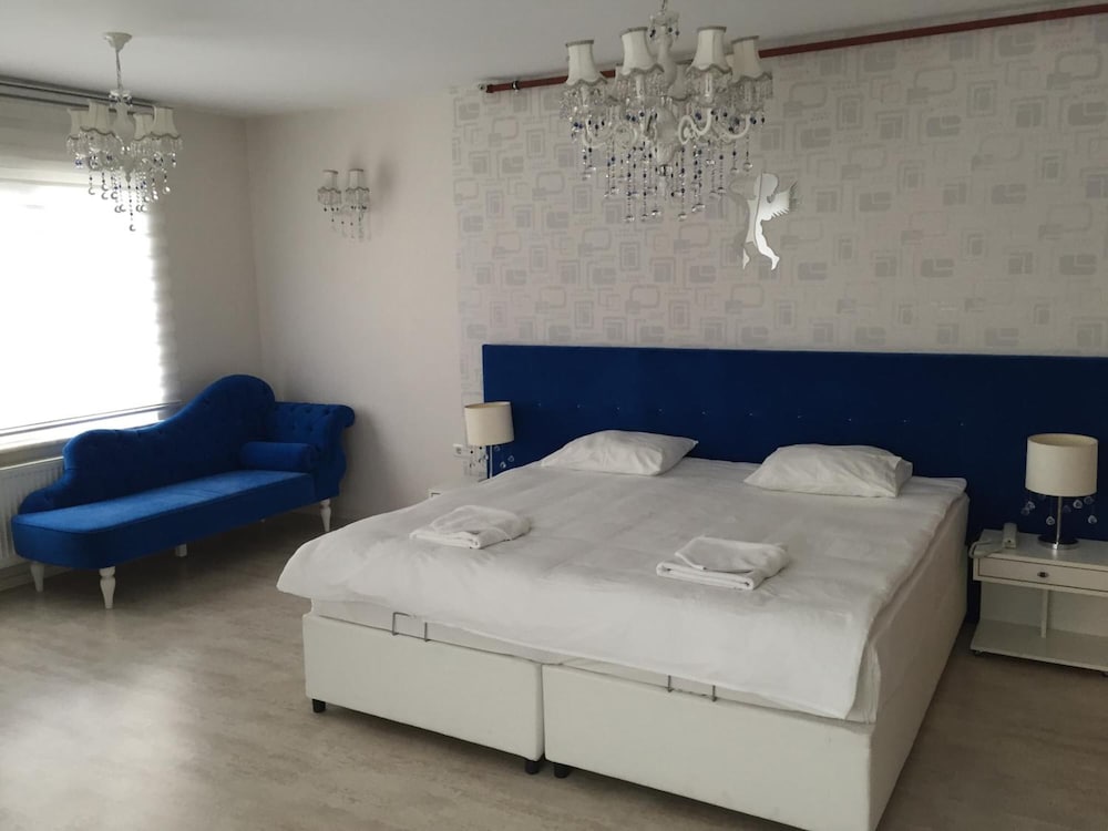 Airport Residence Hotel 21