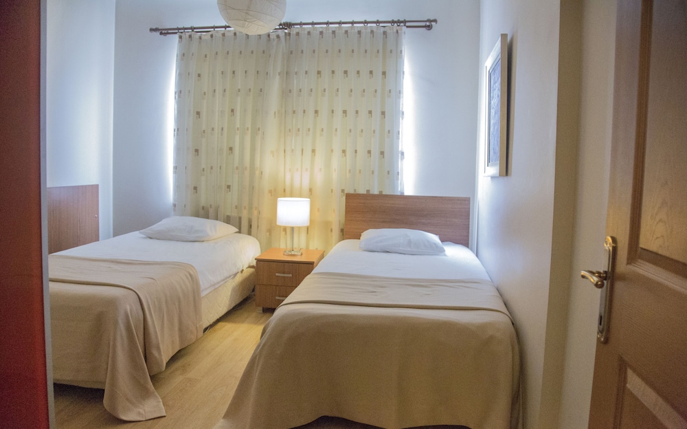 Airport Residence Hotel 8