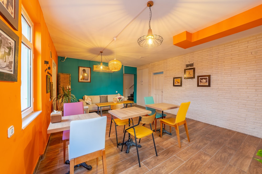 Tu Casa Linda Hotel 2