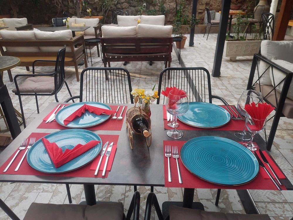 Tu Casa Linda Hotel 1