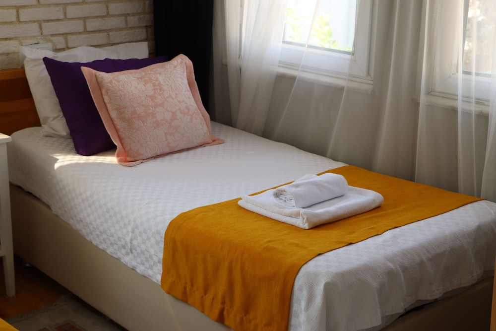 Tu Casa Linda Hotel 8