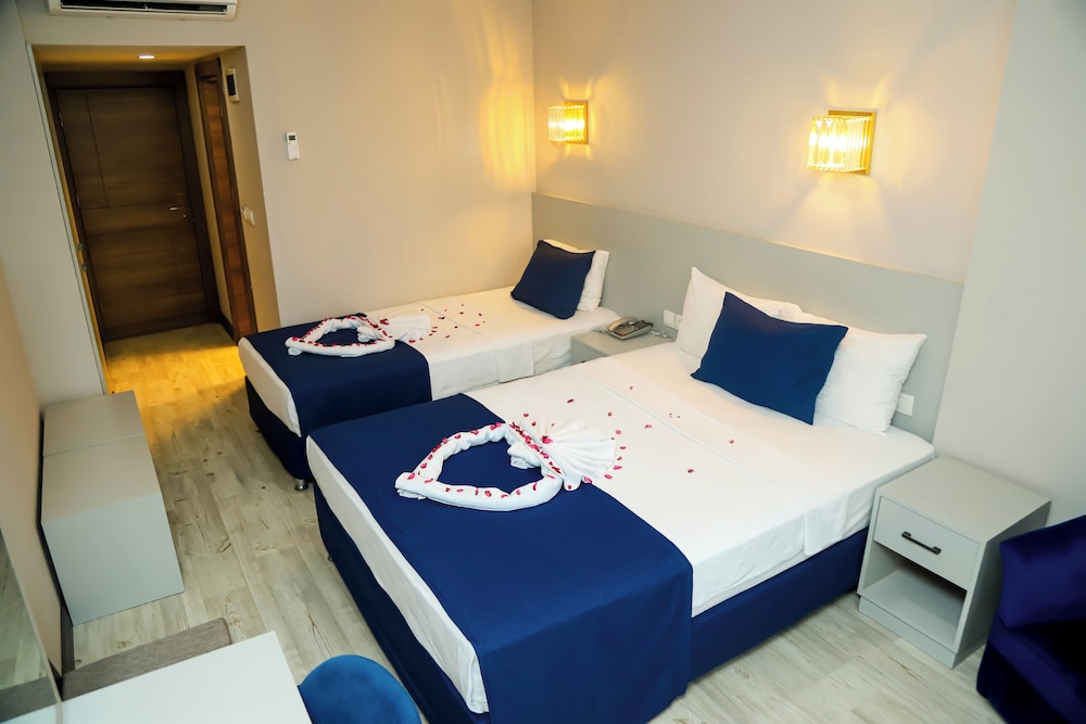 Safari Otel 18