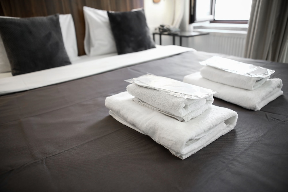 Alyon Suite Hotel 8