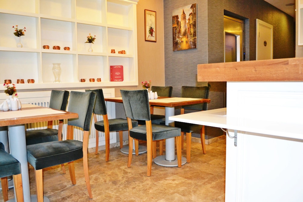 Alyon Suite Hotel 6