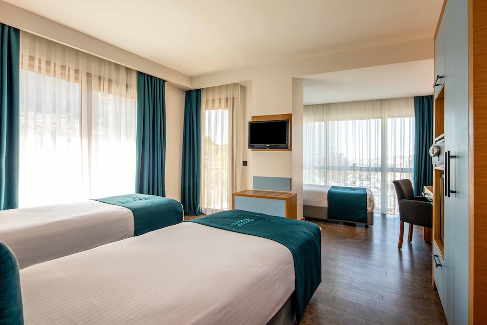 Urban Hotel Bomonti 14