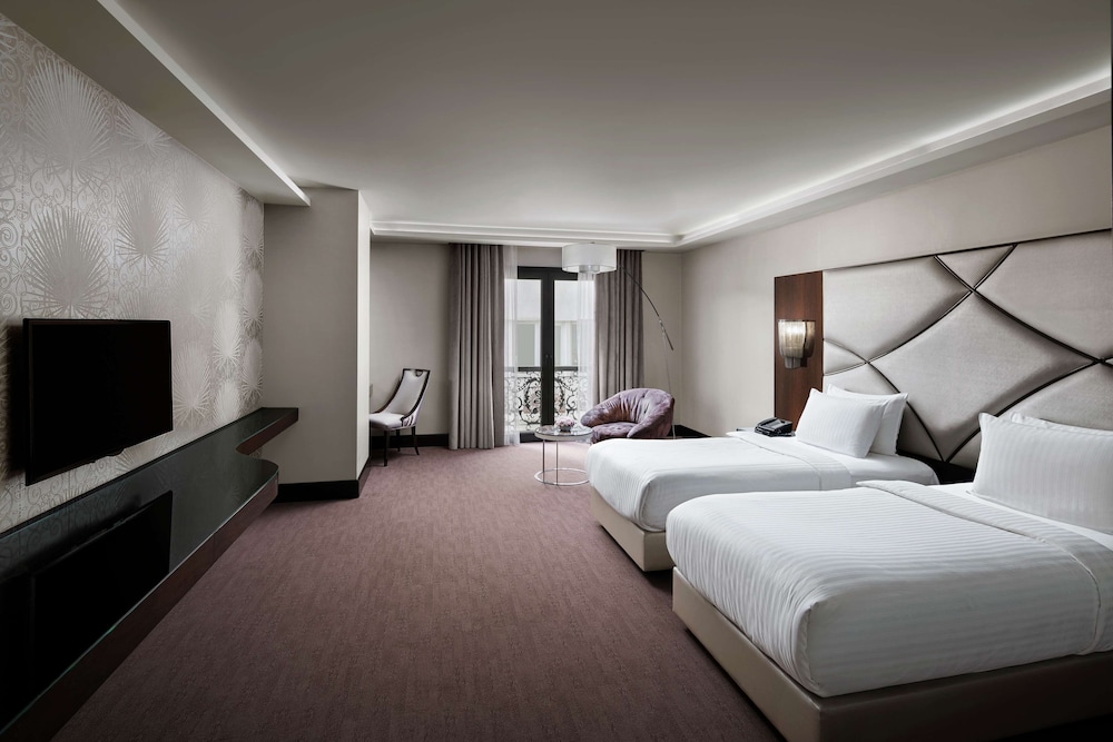 DoubleTree by Hilton Istanbul Gayrettepe 8